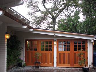 Olympic 9 lite - An ordinary garage space transformed into an inviting home office.